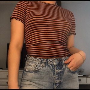 Stripe lettuce edge top